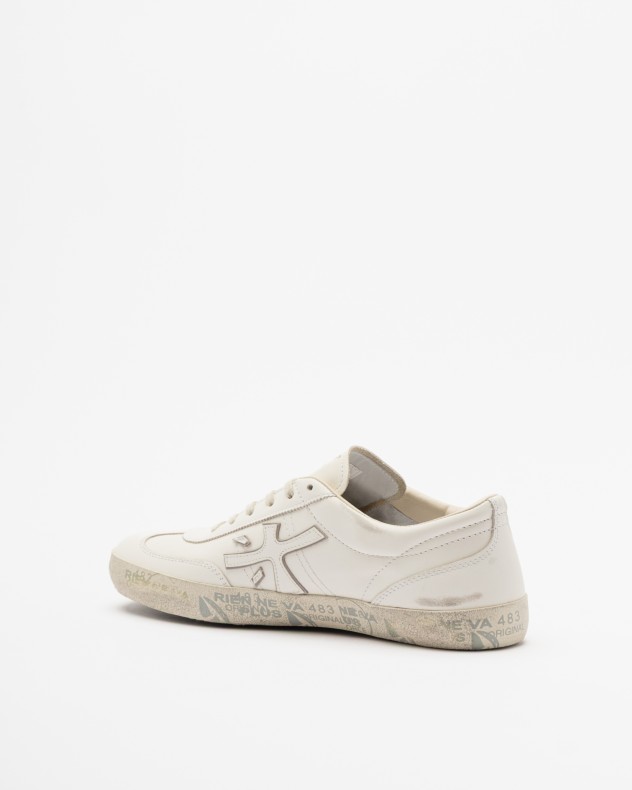 Wei�e Sneakers Premiata