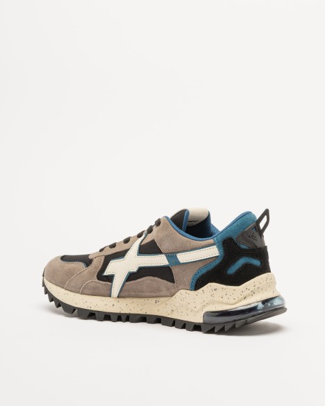 Sneakers Just Say Wizz