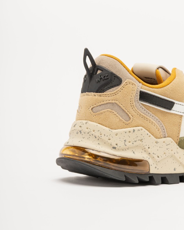 Sneakers Just Say Wizz