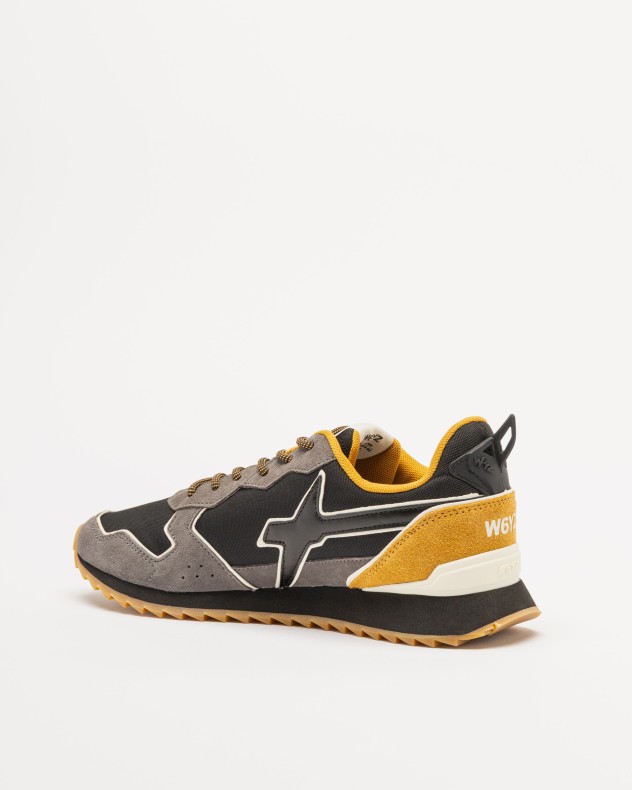 Sneakers Just Say Wizz