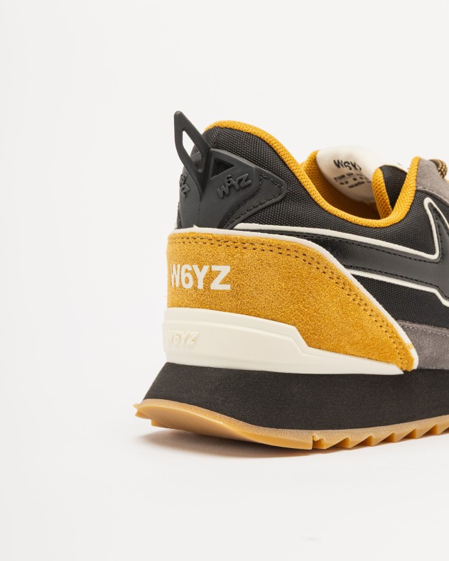 Sneakers Just Say Wizz