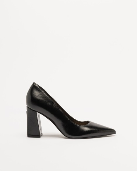 Schoenen Guess