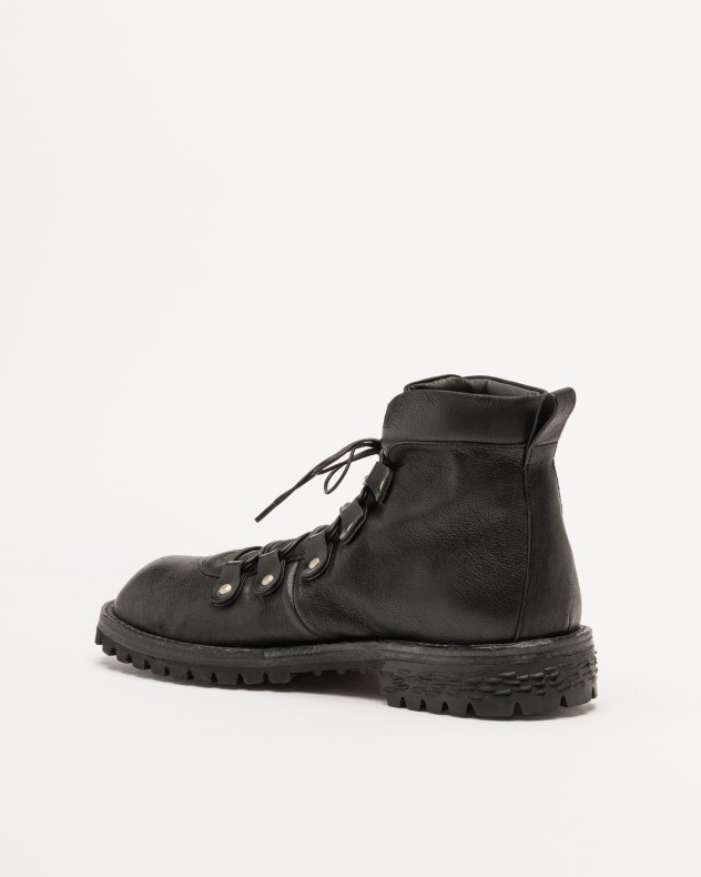 Botins Ernesto Dolani