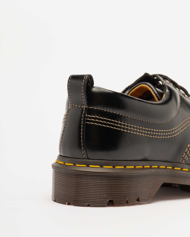 Sapatos de vela Dr Martens