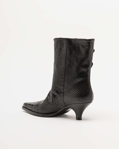 Botins Elena Iachi