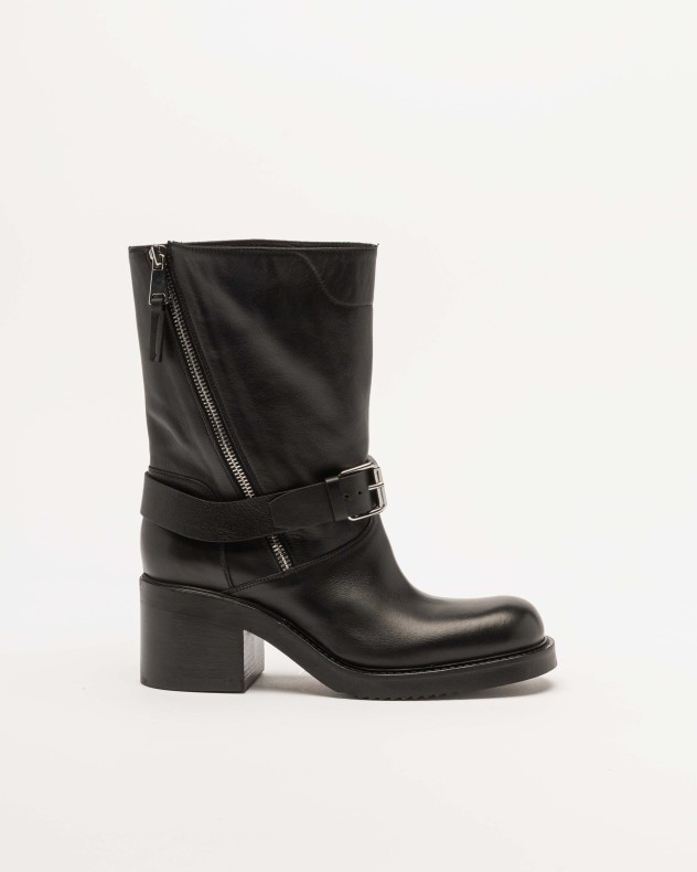 Botins Elena Iachi