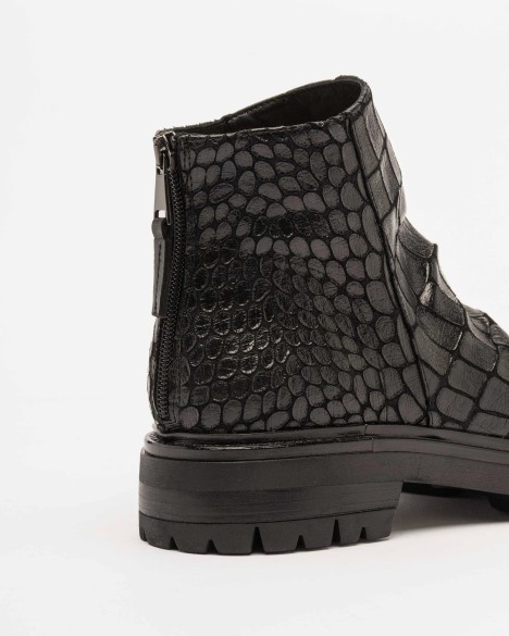 Botins Elena Iachi