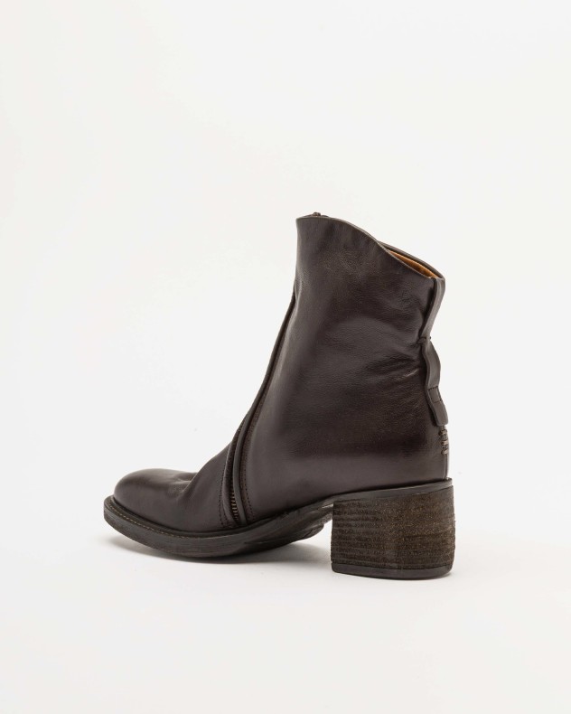 Botins A.S.98