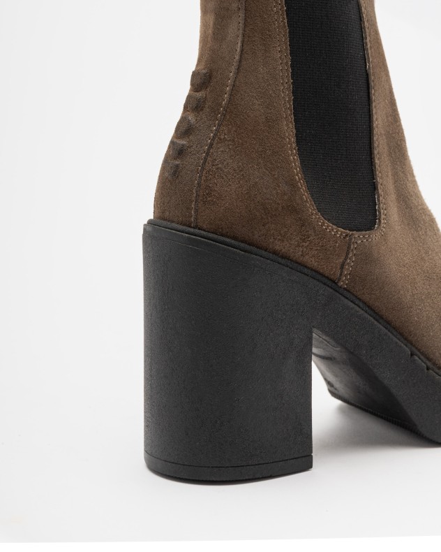 Dropp Chelsea Ankle boots
