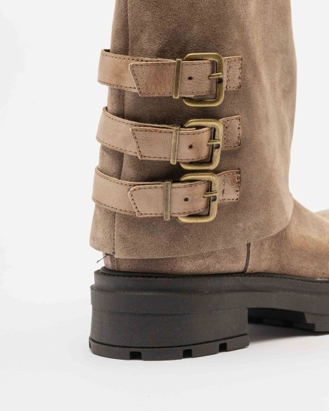 Botas de cano m�dio Dropp