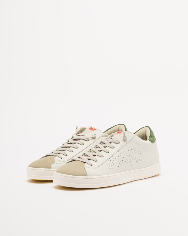 Wei�e Sneakers P448