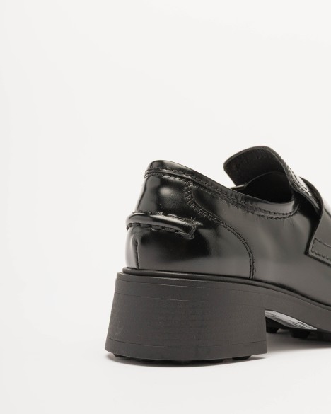 Sapatos E8 by Miista