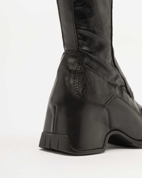 Stiefel E8 by Miista