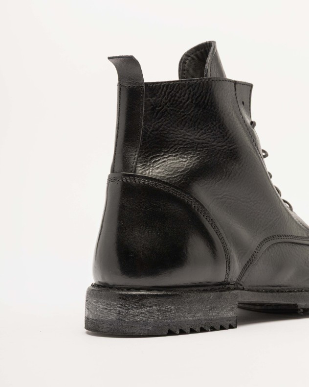 Moma Boots
