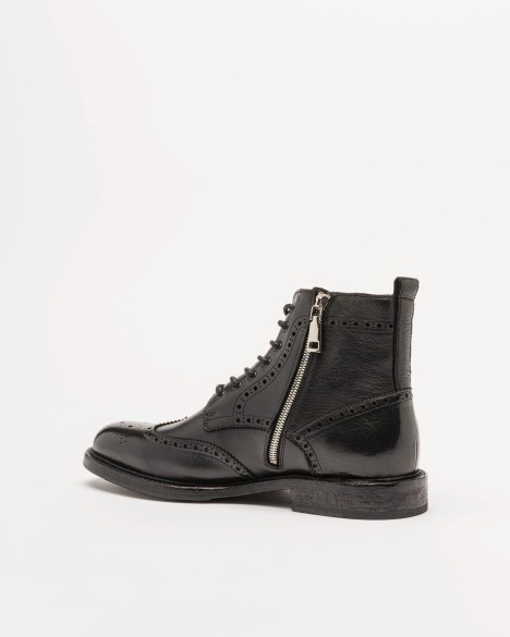Bottes ONE and OTHER