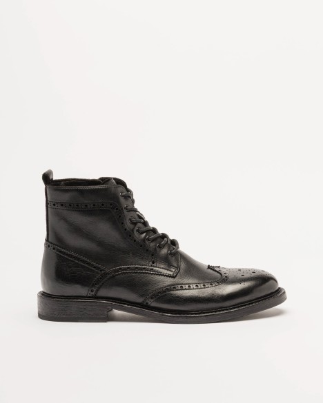 Botas ONE and OTHER