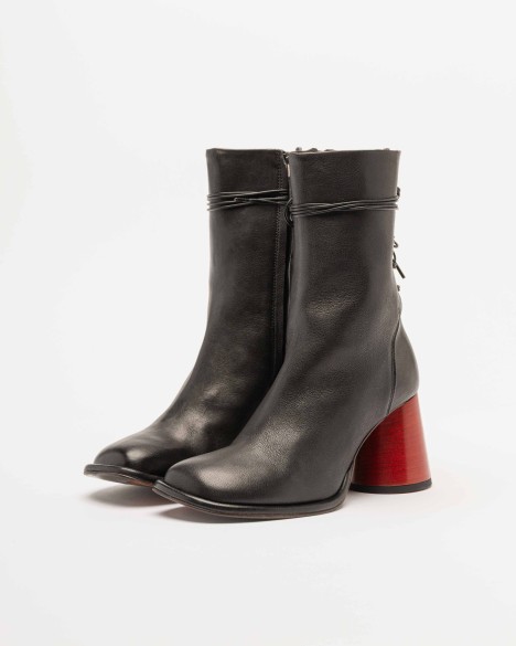 Botins Ernesto Dolani