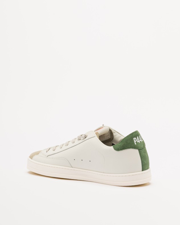 Wei�e Sneakers P448