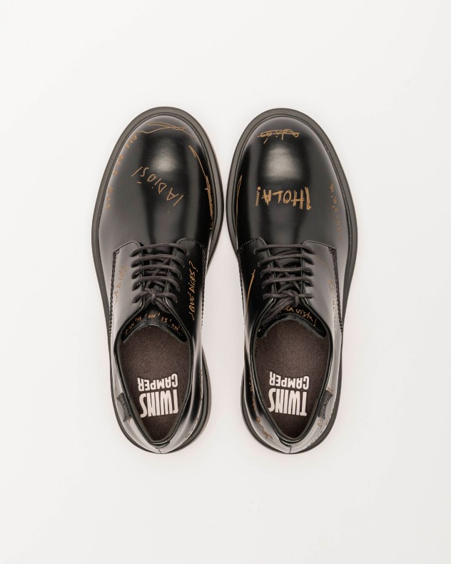 Derby-schoenen Camper