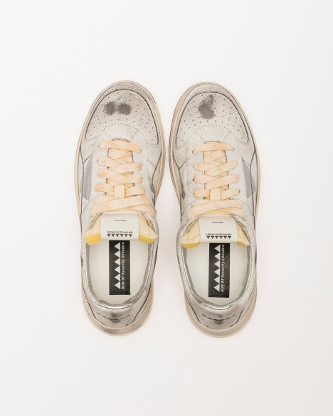 Wei�e Sneakers Run Of