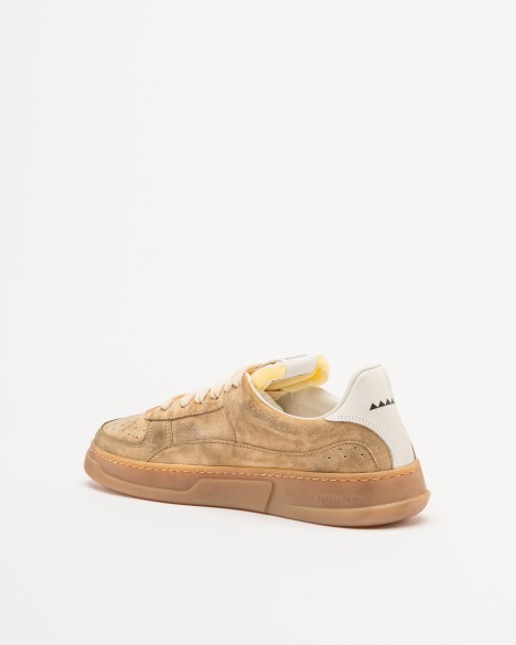 Sneakers Run Of