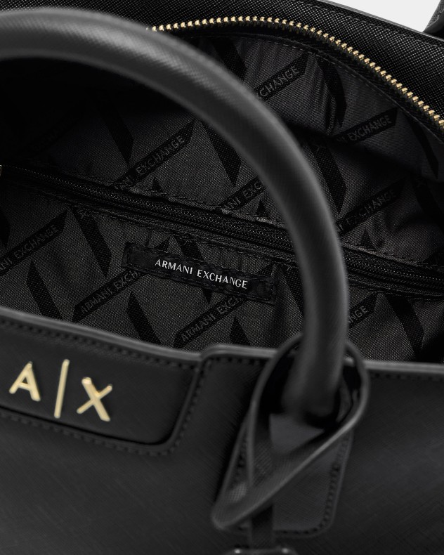 Mala de m�o Armani Exchange