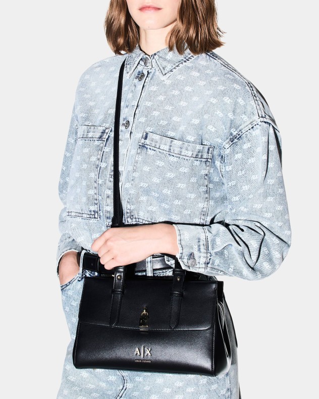 Mala de m�o Armani Exchange