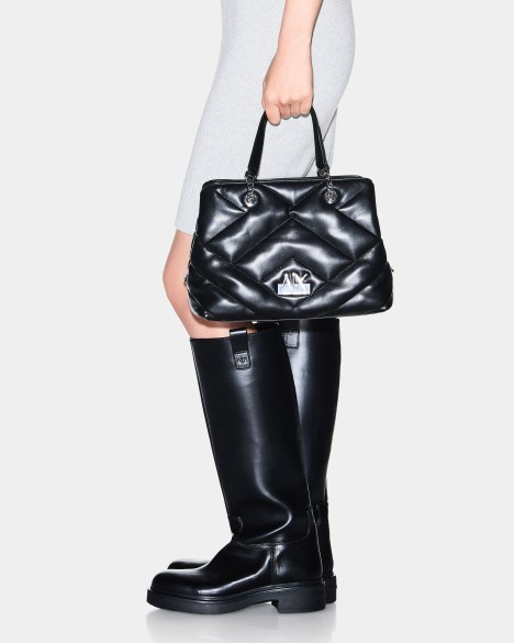 Mala de m�o Armani Exchange