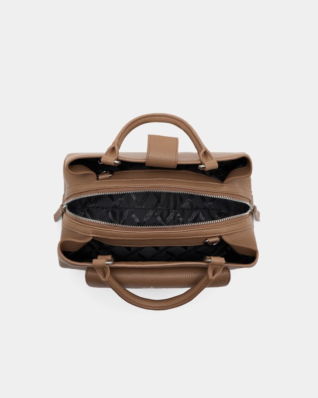 Mala de m�o Armani Exchange